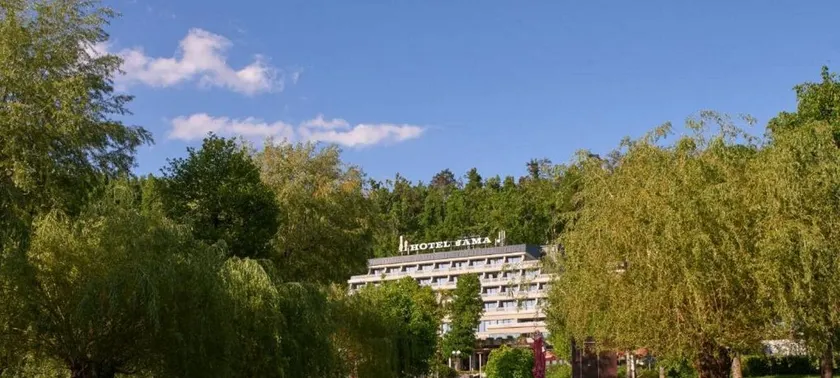 Hotel Jama - Postojna Cave Park - Image 1