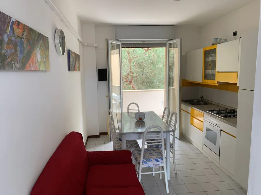 Apartment mit Pool und Terrasse - Image 1