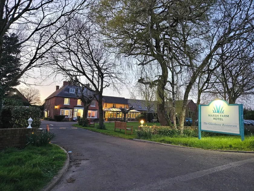 Marsh Farm Hotel - Image 1