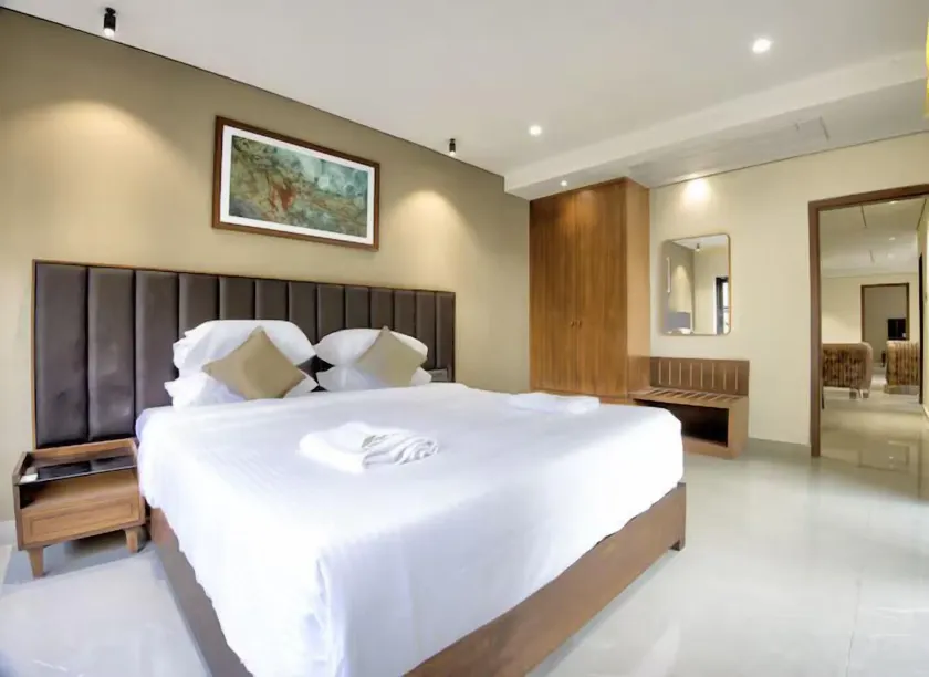 Lance 21 - Ashok Nagar - Image 1