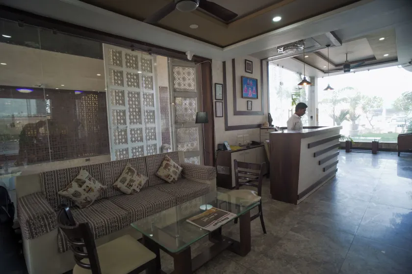 Rani Palace Hotel And Resort - Reception
