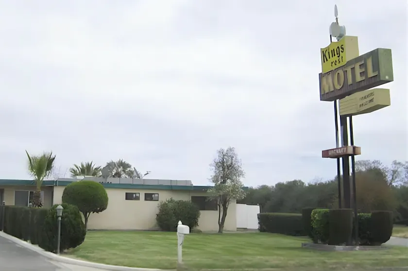 Kings Rest Motel - Image 1