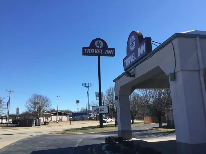 Travel Inn North Little Rock - Image 1