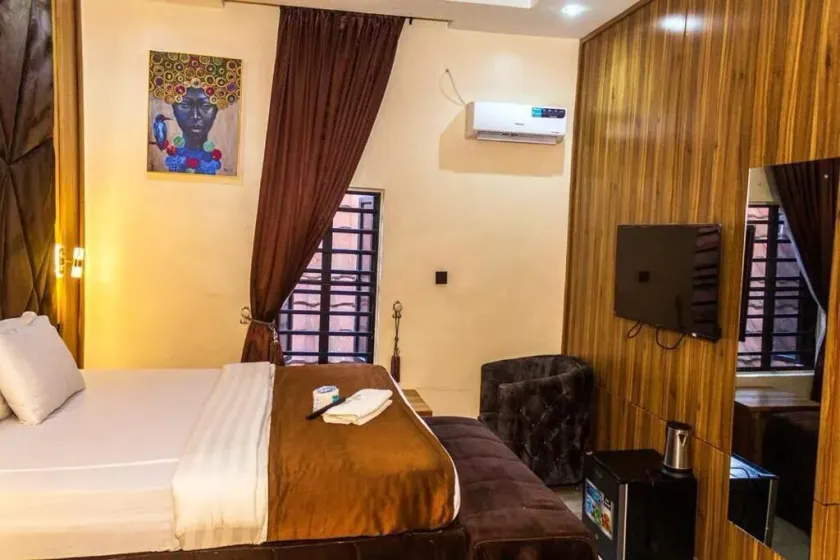 Keneuro Hotel & Suites  - Habitación