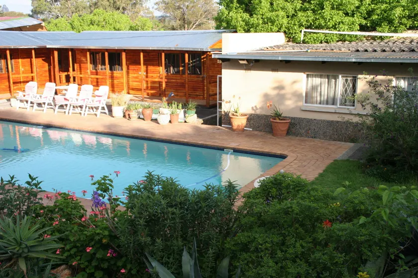 Accoustix Backpackers Lodge - Image 1