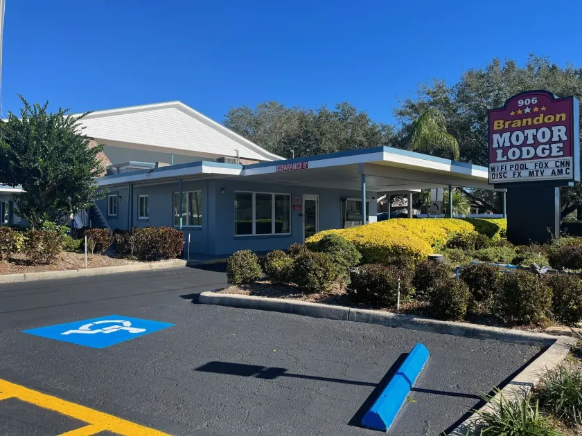 Brandon Motor Lodge - Image 1
