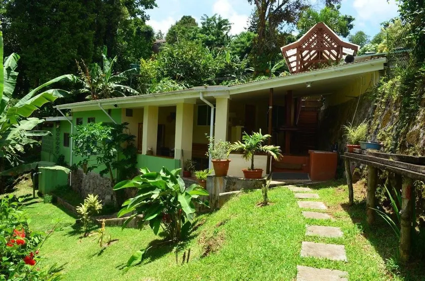 Chez Memere Holiday Apartments - Image 1