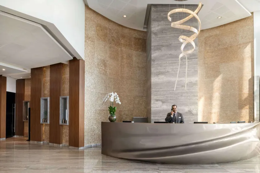 Wyndham Grand Manama - Lobby