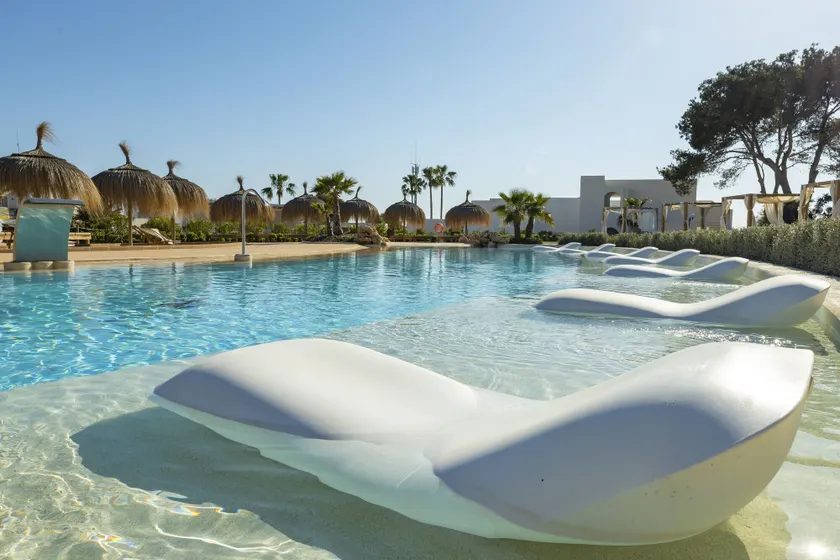 Eques Petit Resort - Image 1