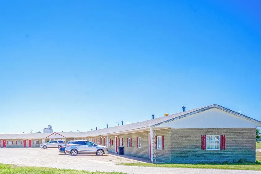 Green Acre Motel by OYO Near Rush County Airport - Image 1