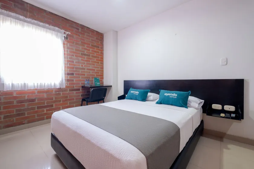 Ayenda RM - Image 1