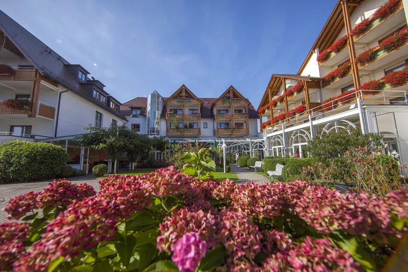 Ringhotel Krone - Image 1