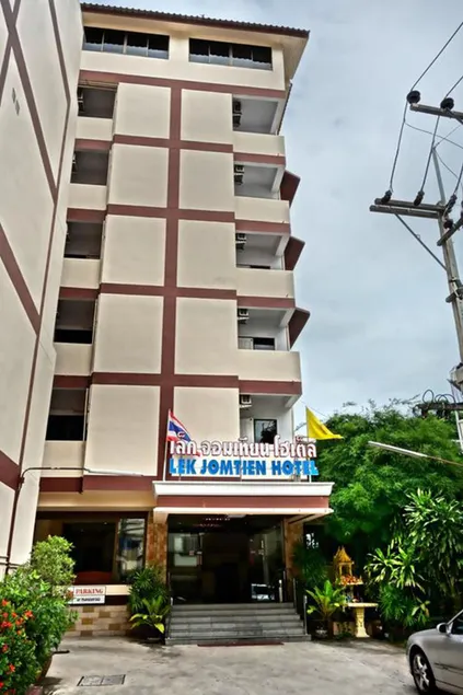 LEK Jomtien Hotel - Image 1