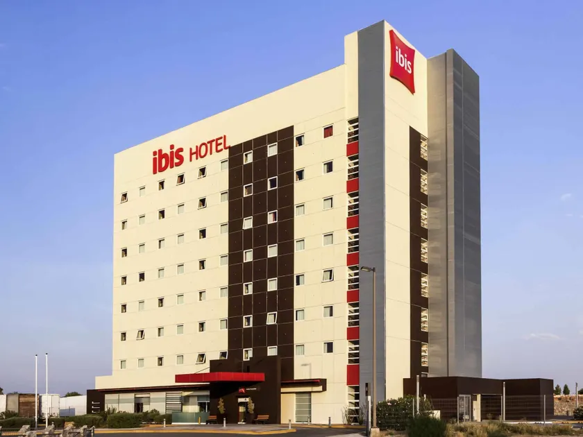 Ibis Juarez Consulado - Image 1