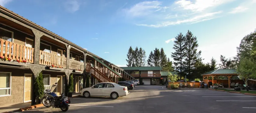 Crystal Springs Lodge - Image 1