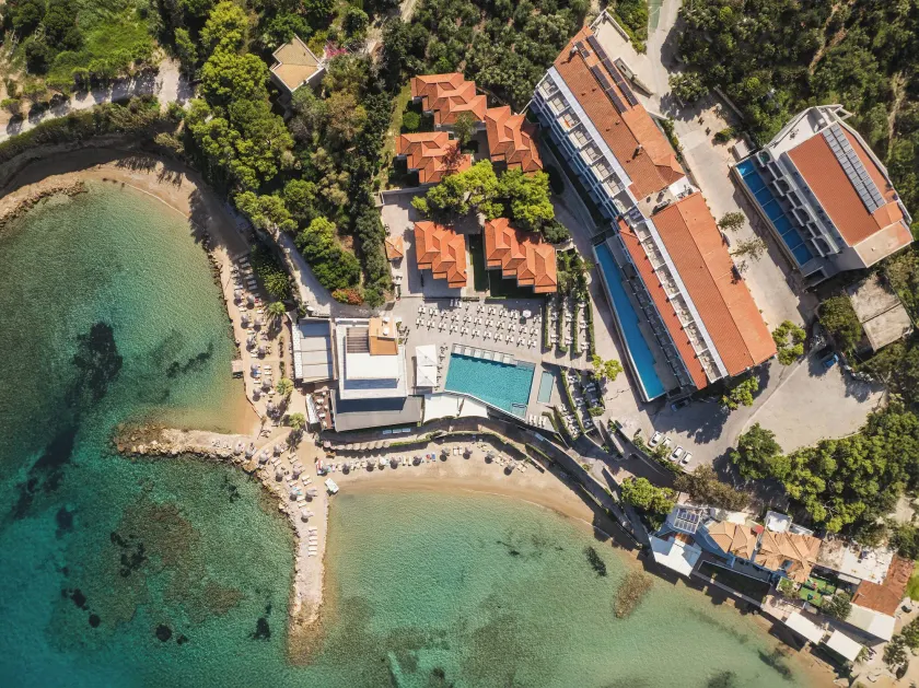 Alexandra Beach Resort & Spa - Image 1