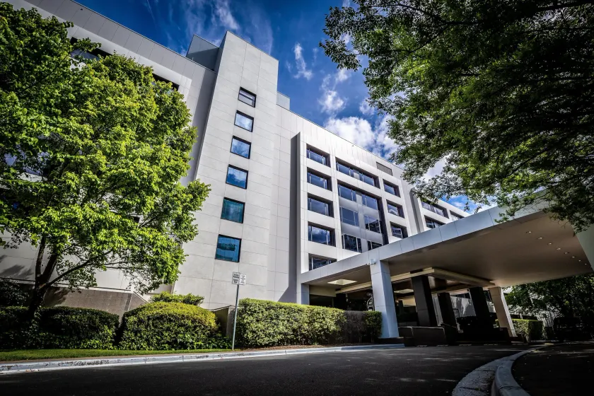 Crowne Plaza Canberra by IHG - Image 1