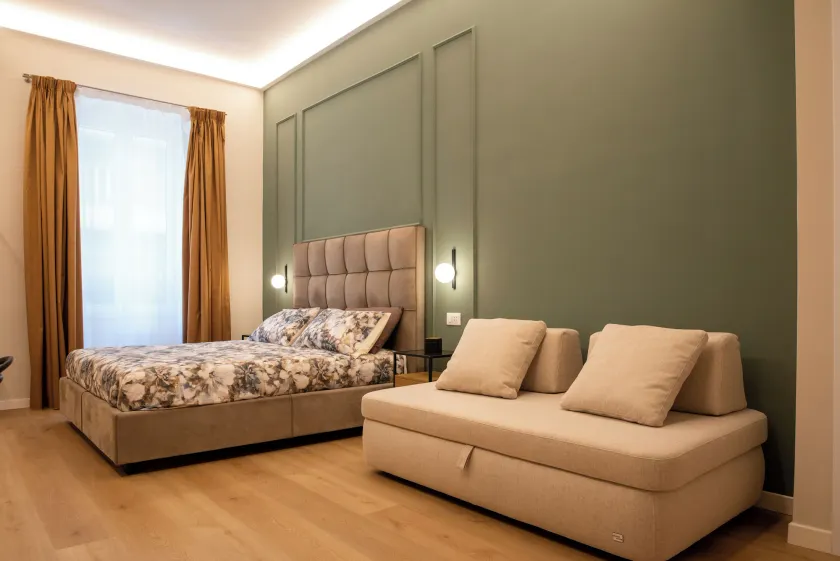 SUITE 33 - Image 1