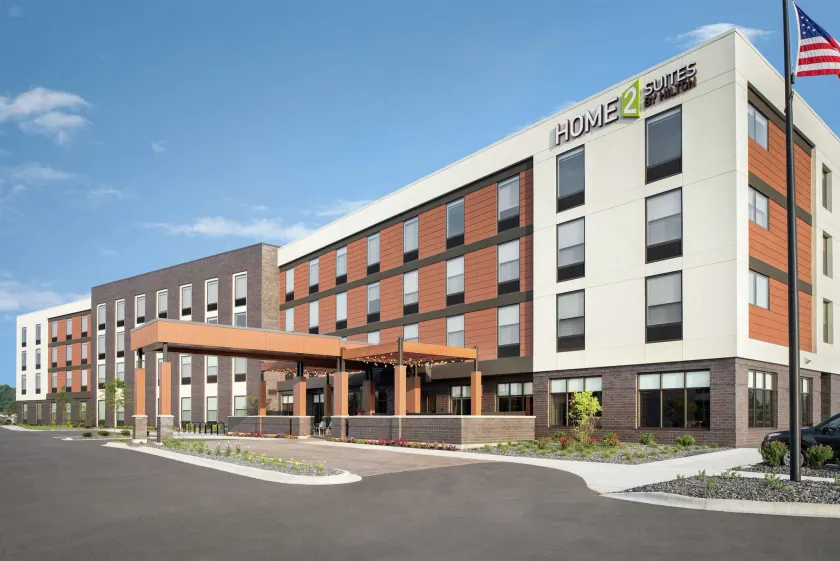 Home2 Suites by Hilton Madison Central Alliant Energy Center - Image 1