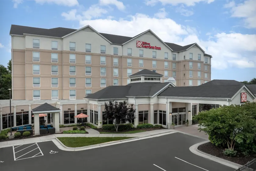 Hilton Garden Inn Greensboro Airport - Image 1