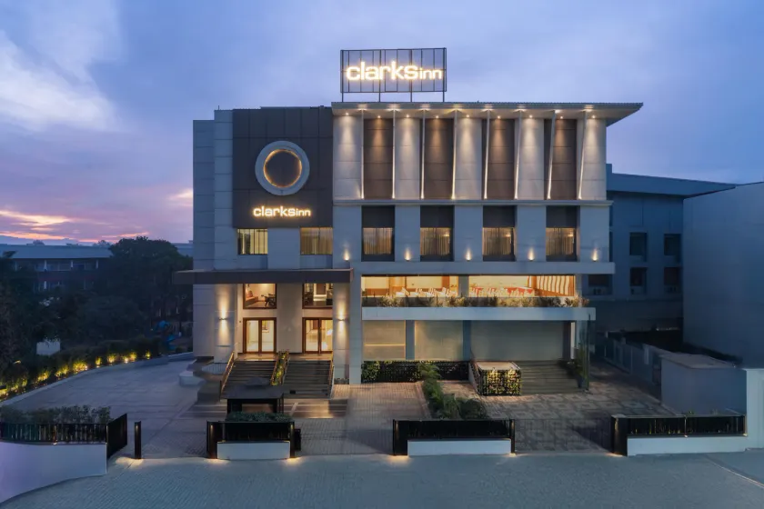 Clarks Inn Dehradun - Image 1