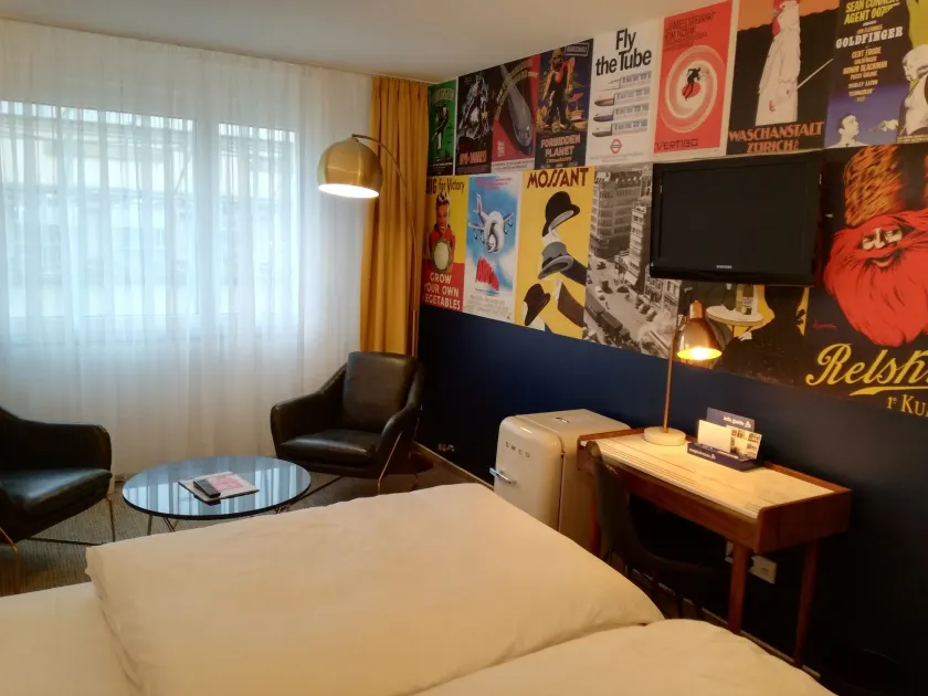 Hotel Empire - Image 1