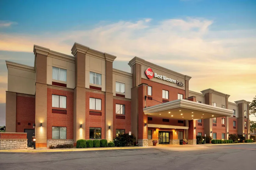 Best Western Plus Olathe Hotel - Image 1