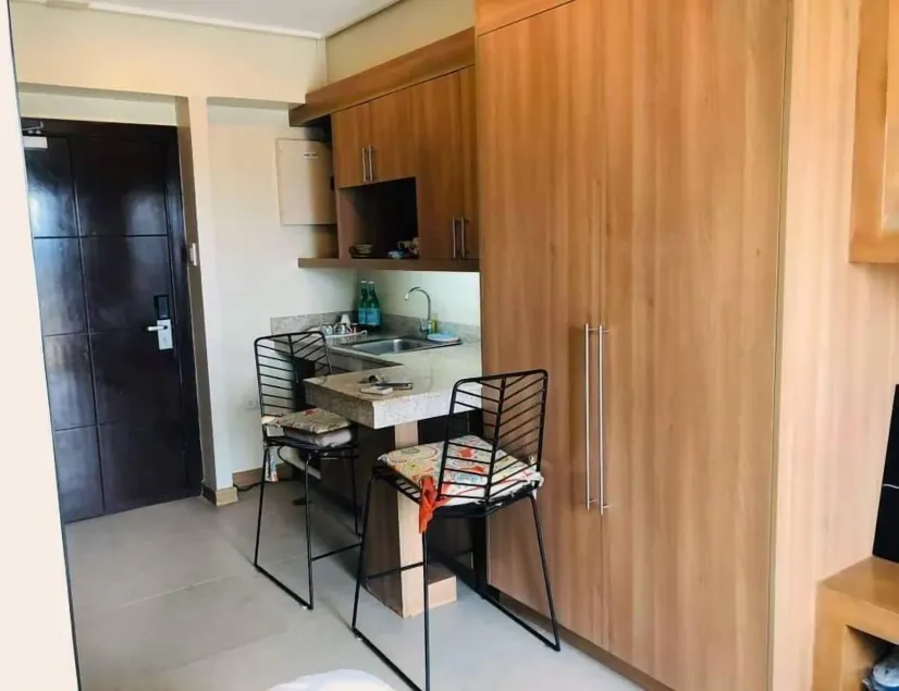 Cebu City Suites Ramos Tower by P&J - Image 1