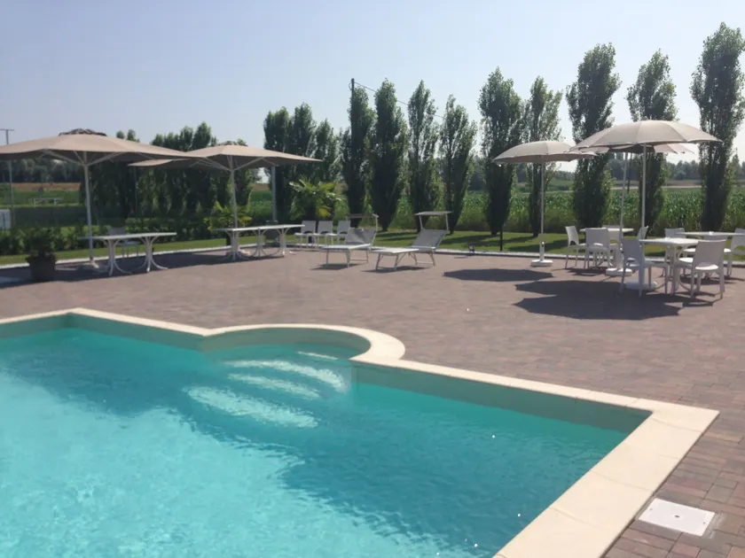 Hotel Bussana - Image 1
