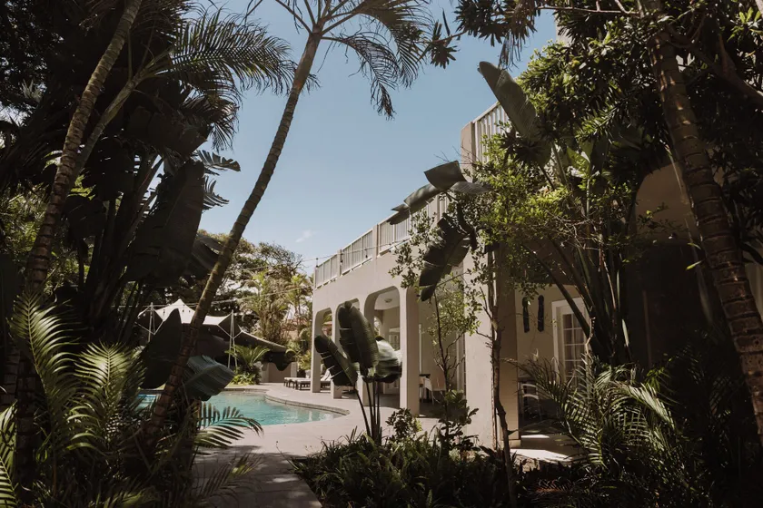 Caza Beach Guesthouse - Image 1
