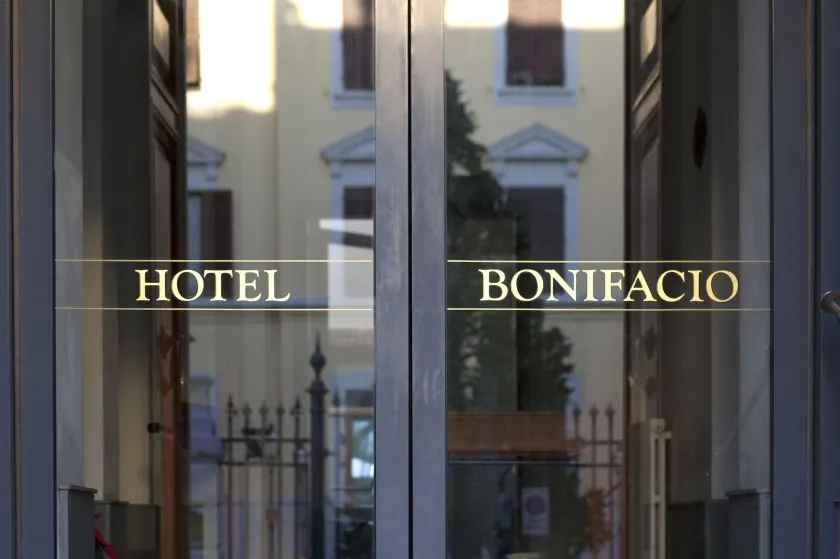 Hotel Bonifacio - Image 1