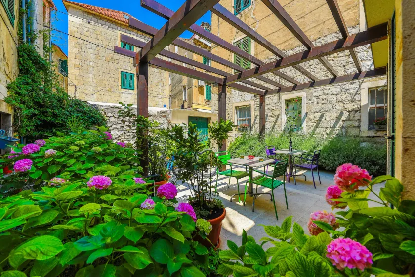 Apartments Veig Palace - Image 1