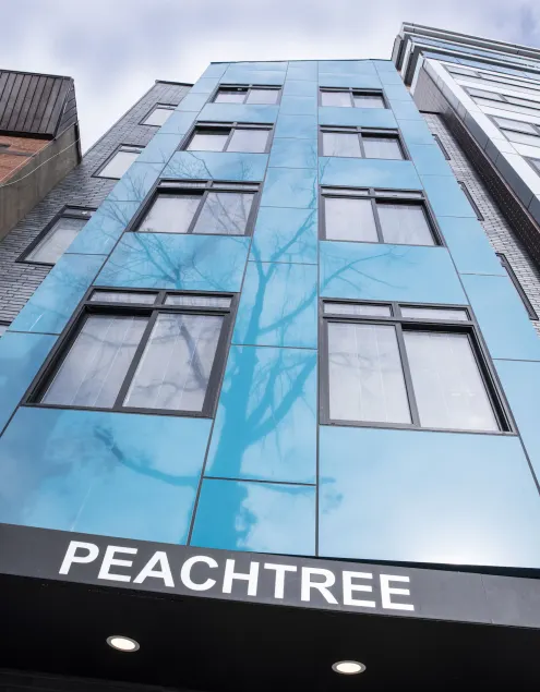 Peachtree Suites - Jersey City - Image 1