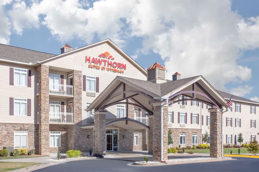Hawthorn Extended Stay by Wyndham Conyers - Image 1
