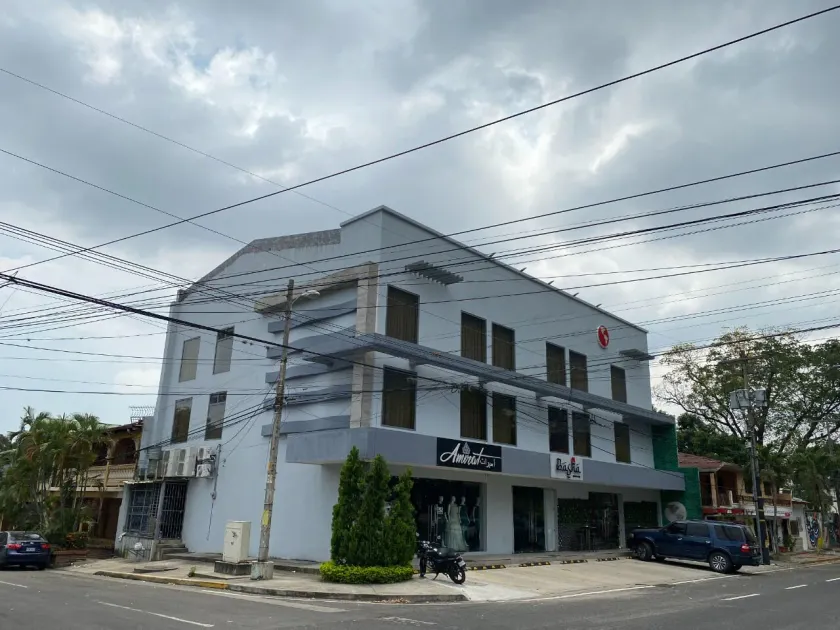 Basha Hotel & Restaurant - Image 1
