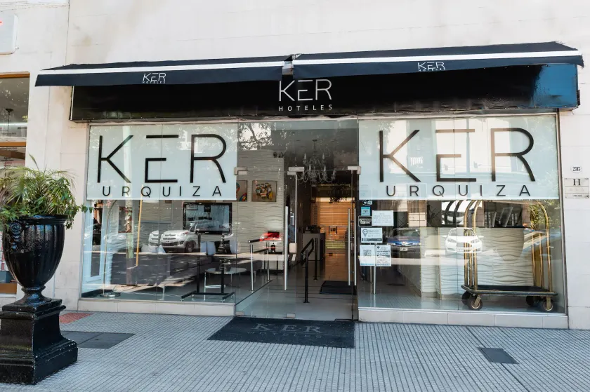Ker Urquiza Hotel - Image 1