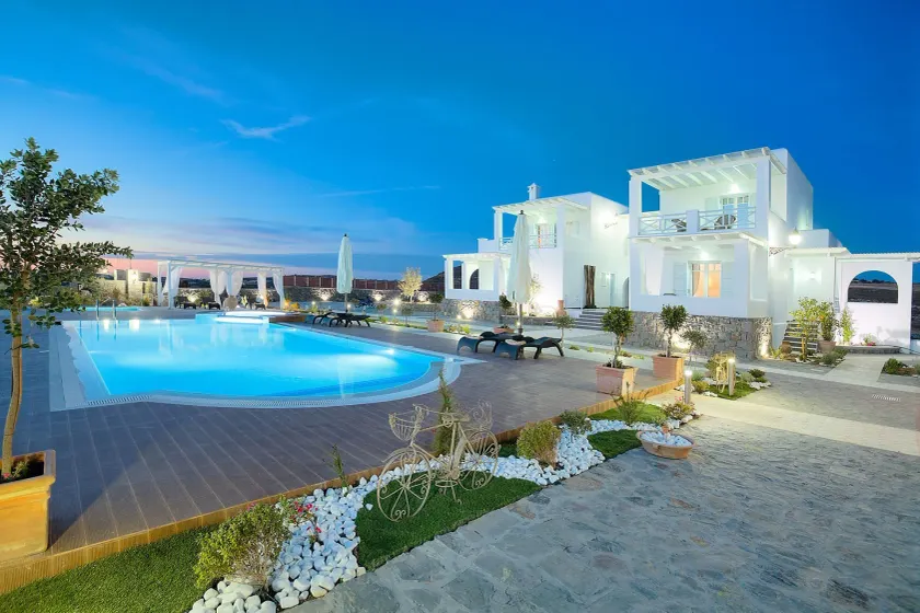 Miland Suites - Image 1
