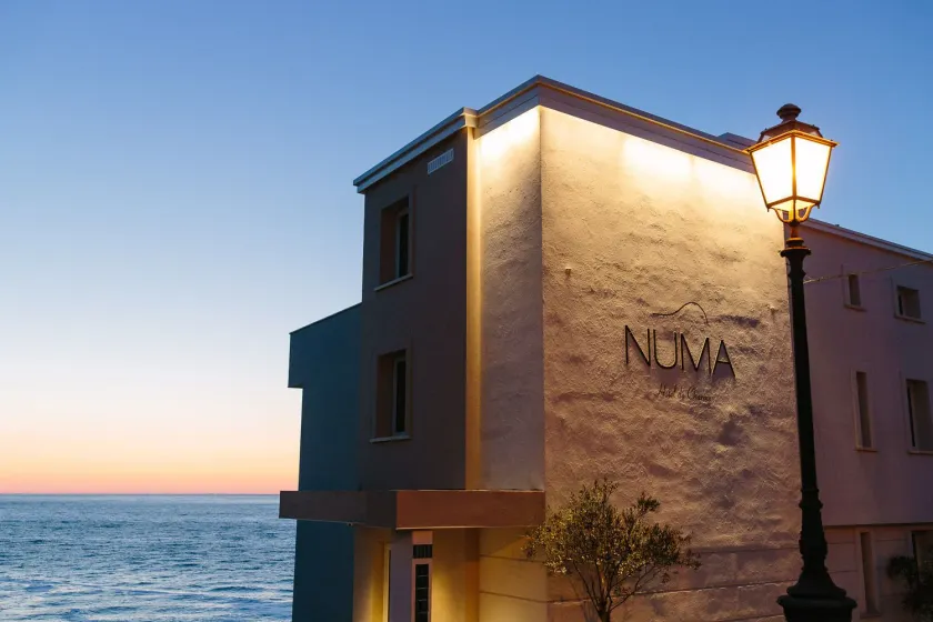 NUMA HOTEL - Image 1
