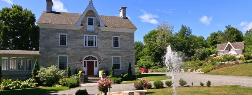 Clyde Hall Bed and Breakfast - Image 1