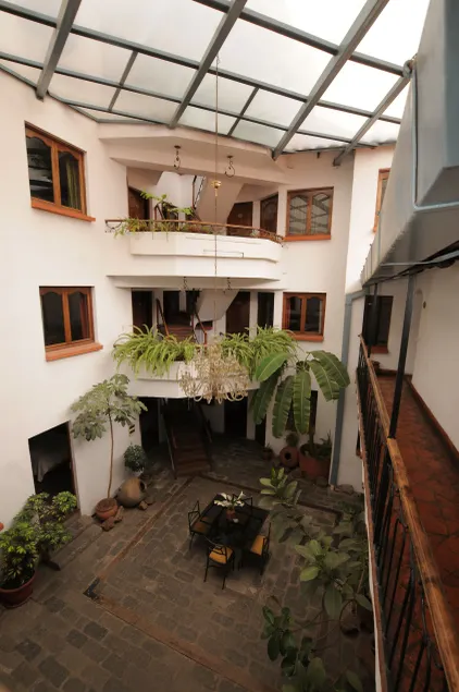 Hostal Recoleta Sur - Image 1