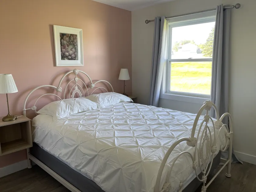 Gateway to Greenwich Suites - Room