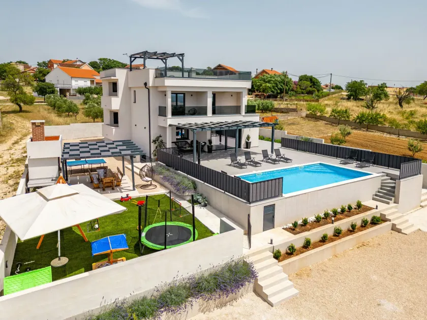 Villa Katarina with pool and jacuzzi - Image 1