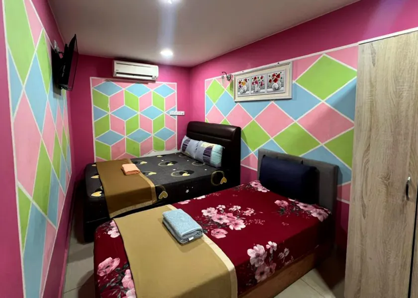 DE GLORY HOTEL UsJ 21 - Image 1