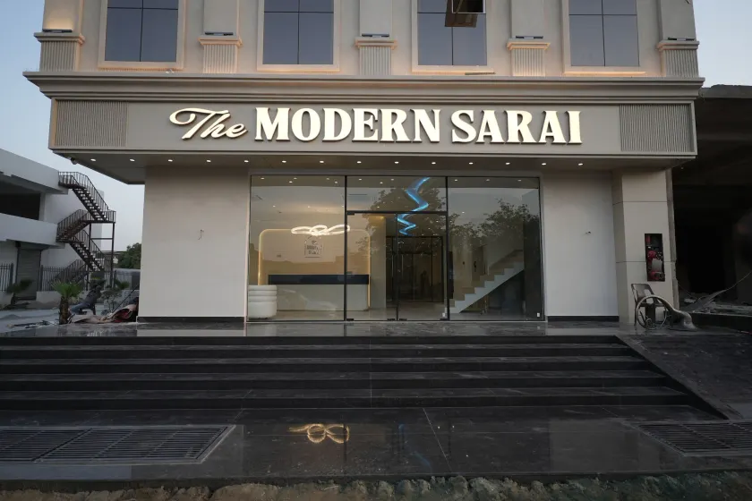 Hotel Modern Sarai - Image 1