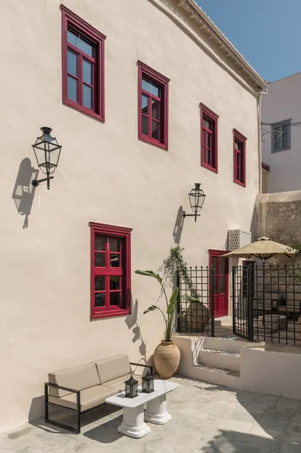 FOS Hydra residence - Image 1