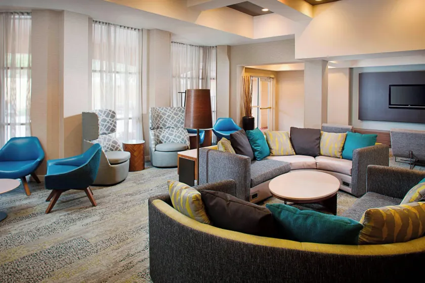 Courtyard by Marriott West Palm Beach Airport - Image 1