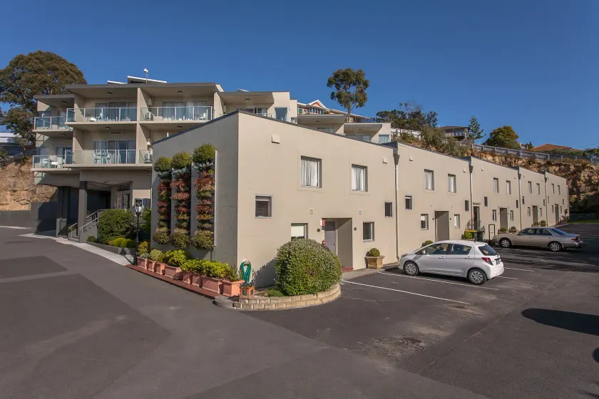 Bay View Villas - Image 1