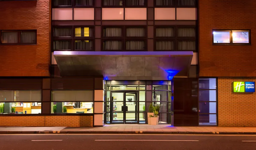 Holiday Inn Express - Glasgow - City Ctr Riverside by IHG - Image 1