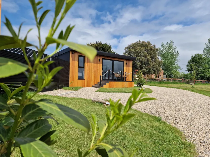 TT Lodges - Image 1