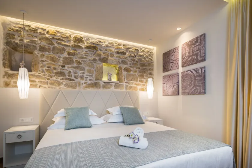 Balatura The Fine Bed&Breakfast Split - Image 1